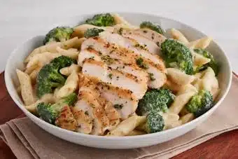 Chicken & Broccoli Pasta
